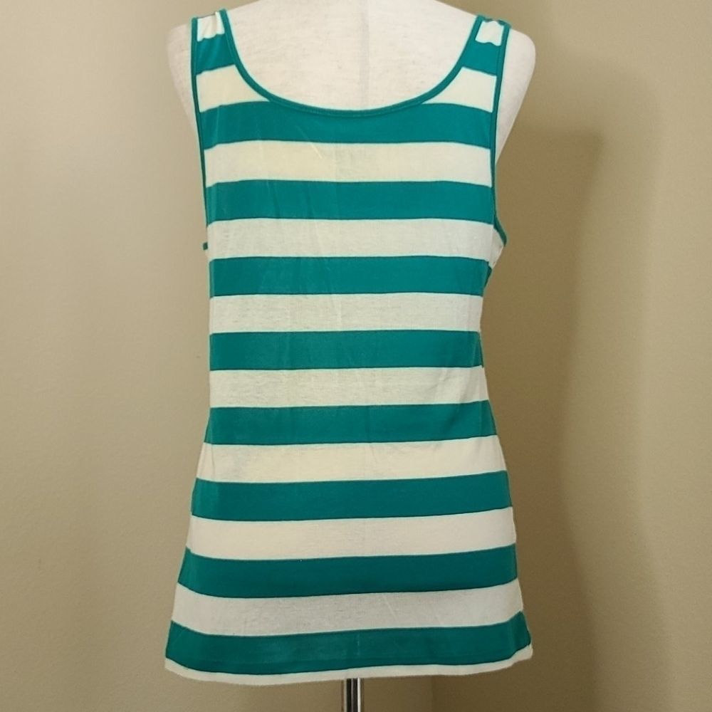 ❤️‍🔥Old Navy Tank top - Picture 2 of 8
